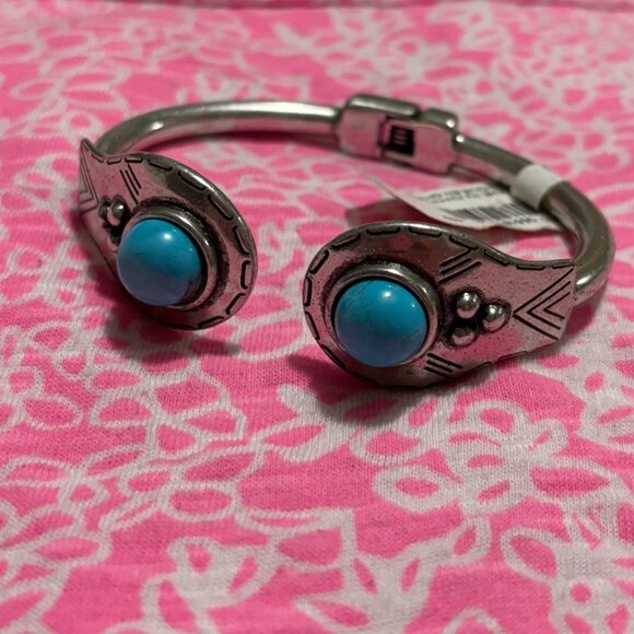 Express Western Turquoise Stone Boho Hinged Bracelet - Picture 1 of 2